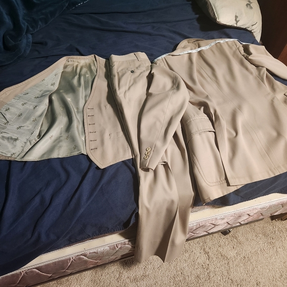 3-piece tan suit - vintage - made in UK - Picture 5 of 16